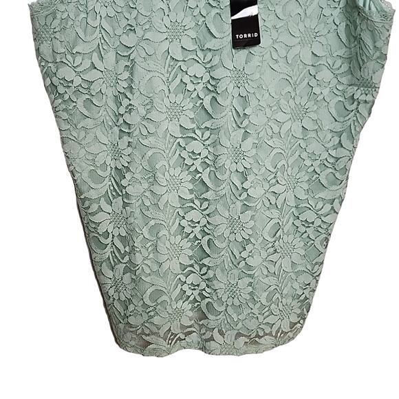 Torrid Harbor Gray Stretch Lace V-Neck Tank, 2X, NWT - Picture 4 of 8